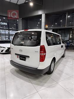 Hyundai H-1